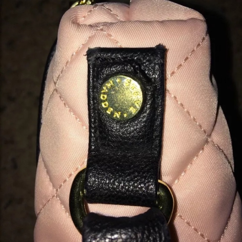 Steve Madden makeup bag - Picture 3 of 4